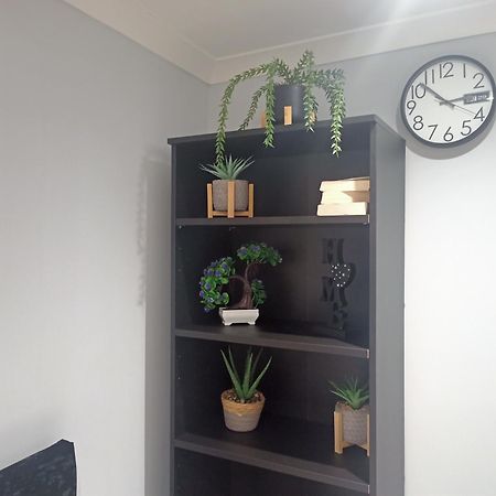Homey Studio In Newport Perfect For Couples & Travelers エクステリア 写真
