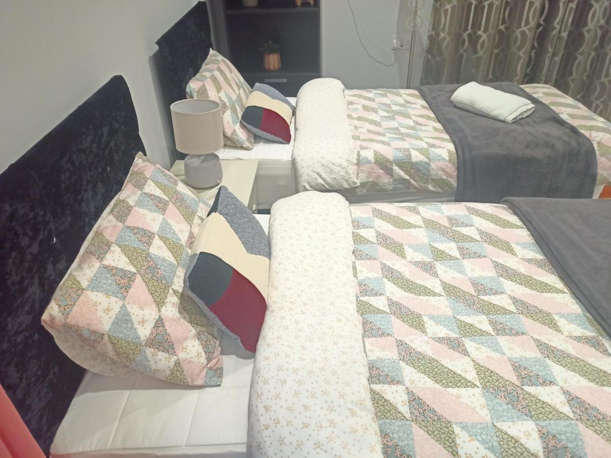 Homey Studio In Newport Perfect For Couples & Travelers エクステリア 写真